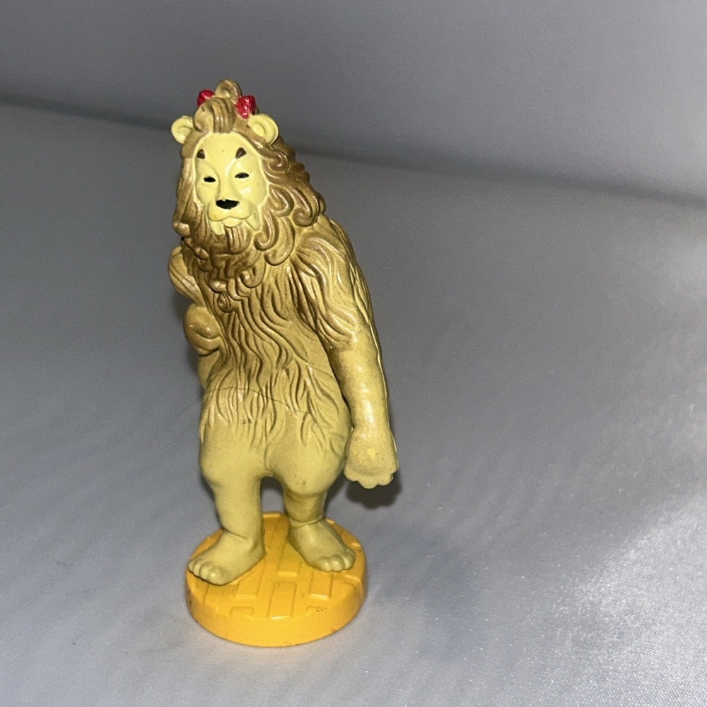 Cowardly Lion Wizard Of Oz 1987 Figurine Loews Ren, MGM Turner, Macau Presents